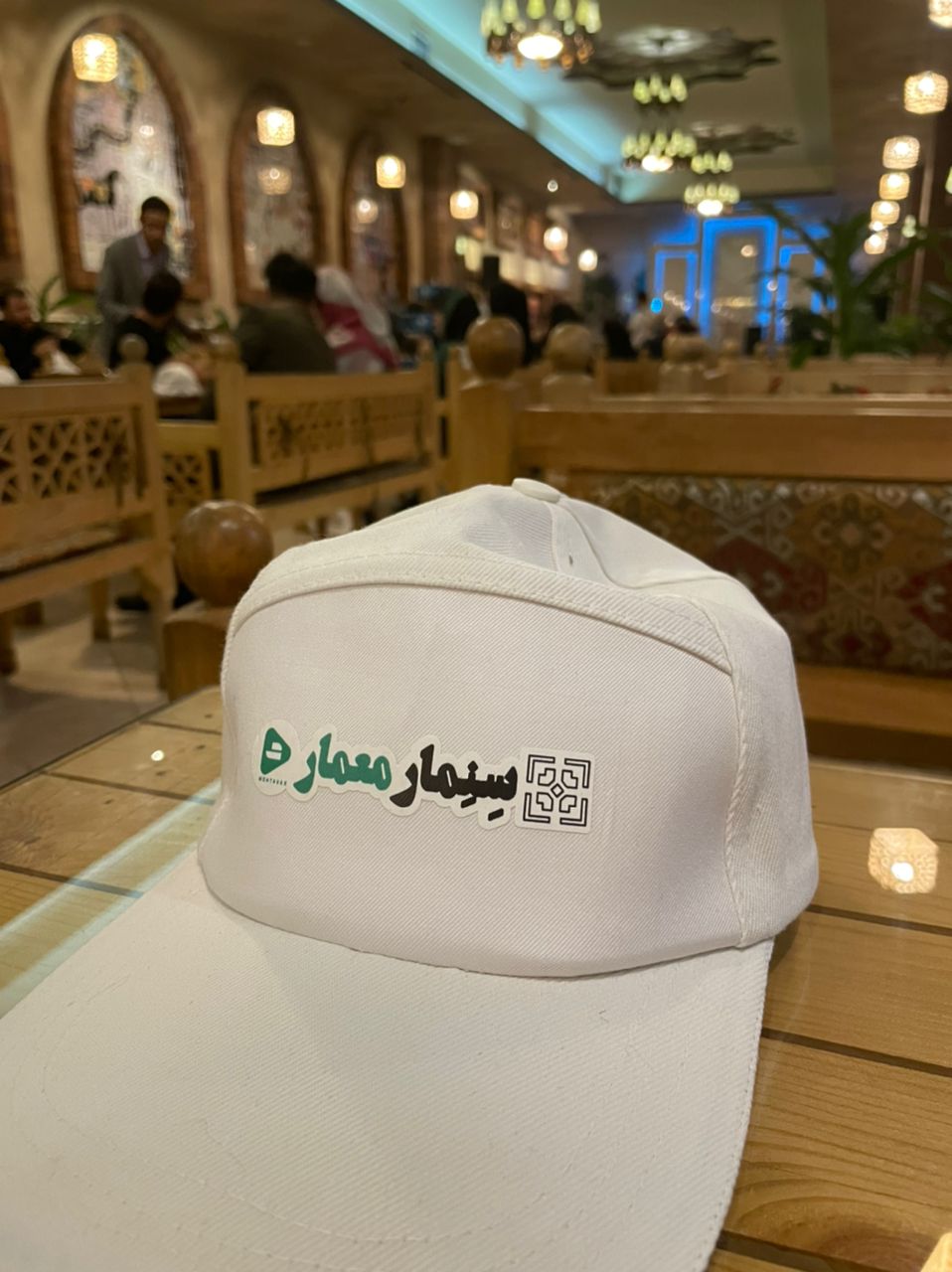 بازدید از بازار نقش جهان اندیشه در رویداد «سِنِمار معمار»