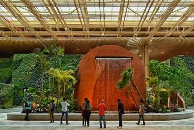 "باغ‌های معلق" در فرودگاه جدید بانکوک