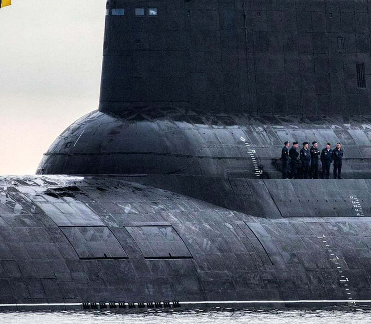 اندازه زیردریایی غول پیکر روسیه چقدر است؟+عکس